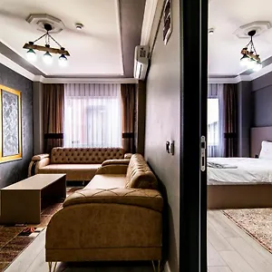 Hotel Naif Bey, Provincia di Istanbul