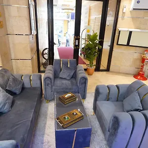 تحقق من التوفر